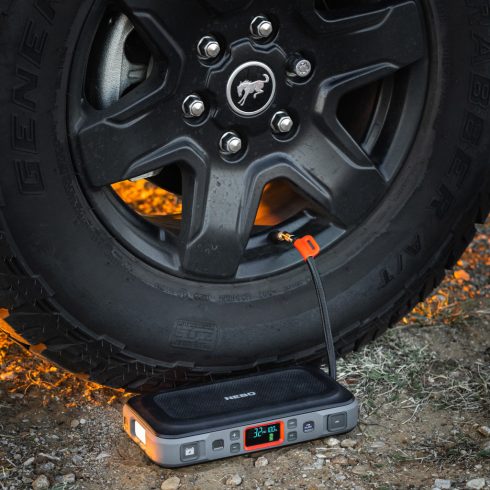 Autós indító "bika" és USB töltő