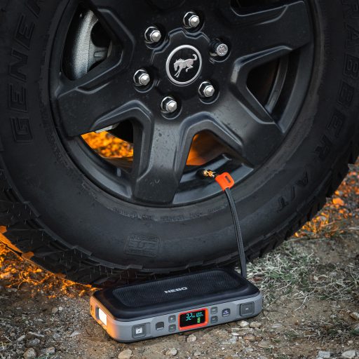 Autós indító "bika" és USB töltő